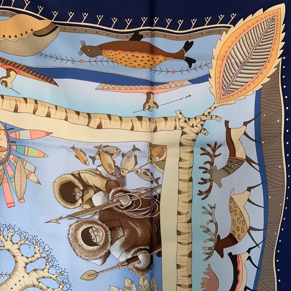 Authentic Hermes La Vie du Grand Nord silk scarf - Picture 5 of 14